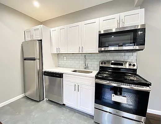 5th image of 3520 Dekalb Ave APT 6D