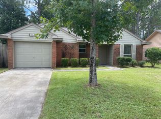 620 Carrier Dr, Pensacola, FL 32506