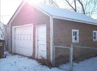 1712 S 7th St, Council Bluffs, IA 51501