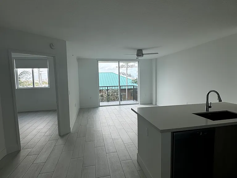 602 E Dania Beach Blvd #630 — Photo 2