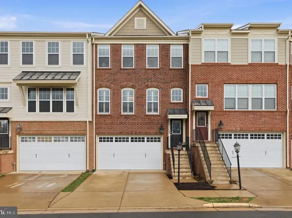 25349 Wakestone Park Ter, Chantilly, VA 20152