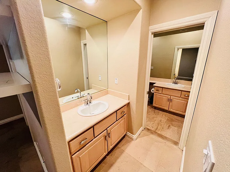 7408 Silver Palm Ave — Photo 42