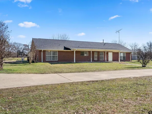 122 Fm 1001, Mt Pleasant, TX 75455