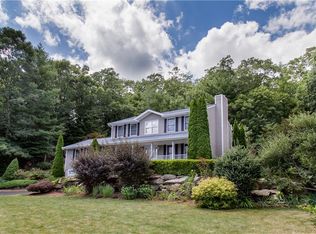 10 Mathew Dr, Johnston, RI 02919