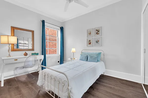 Sold by Corcoran | media 8