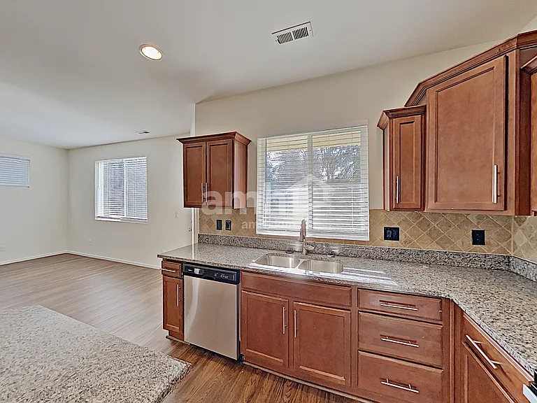 20510 5th Avenue Ct E — Photo 4