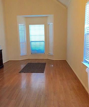 5th image of 2113 Quail Hollow Dr
