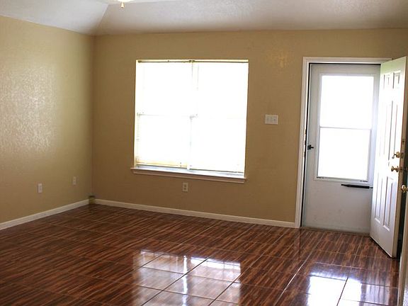 3rd image of 1522 Shoshoni Trl #B