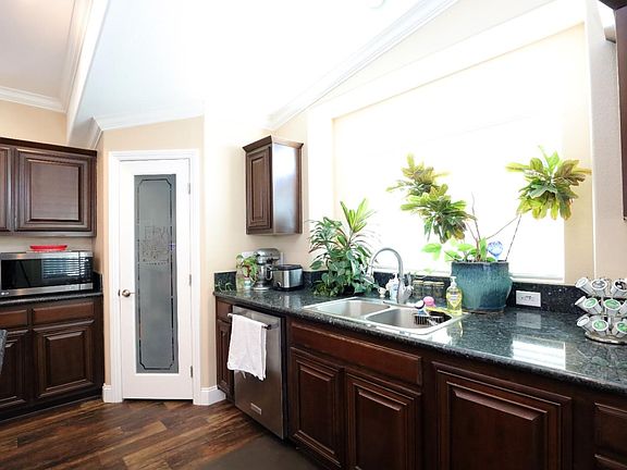 4th image of 415 Chateau La Salle Dr Unit 415