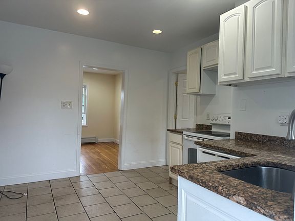 5th image of 68 Union St APT 3