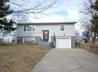 1324 Rockwell Dr, Junction City, KS 66441