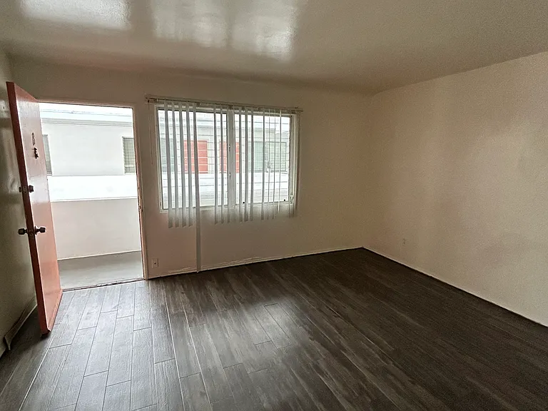 1616 9th Ave #C13 — Photo 5
