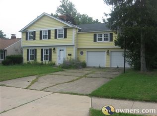 3903 Linden Rd, Rocky River, OH 44116