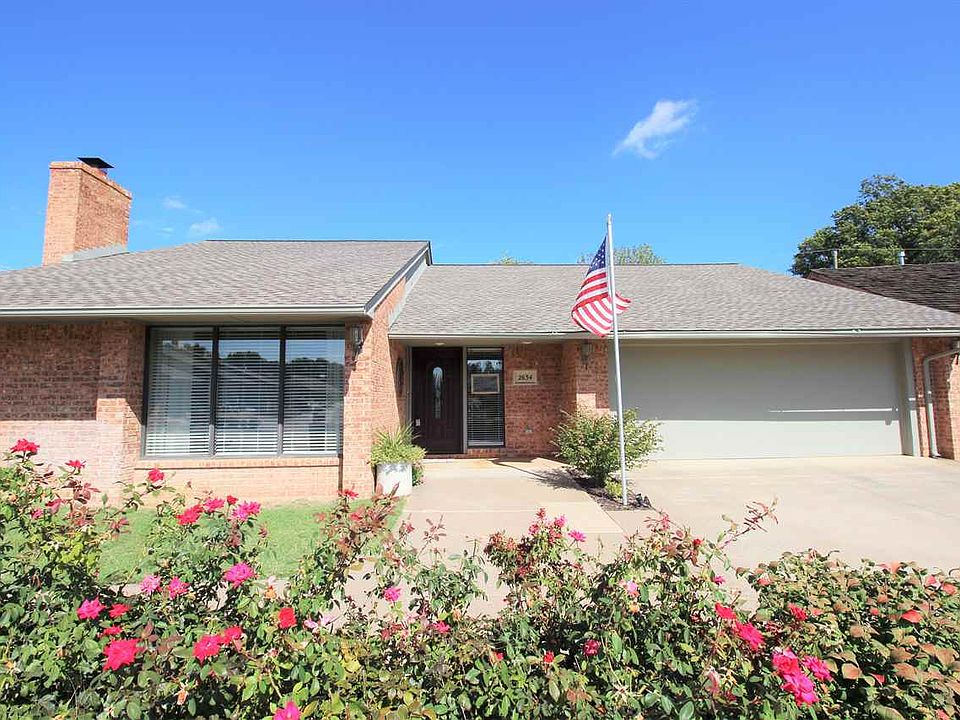 1st image of 2634 Rosewood Cir