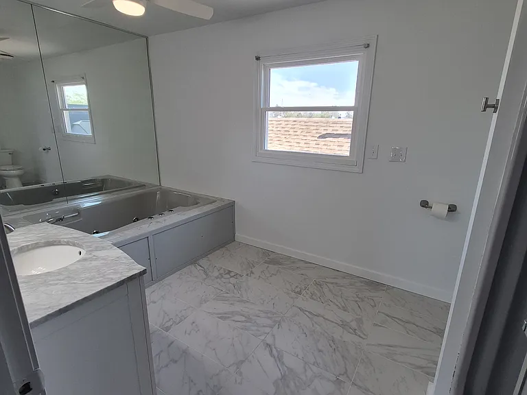 6 Constitution Dr — Photo 4