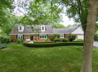 916 N Meadows Ln, Greenfield, IN 46140