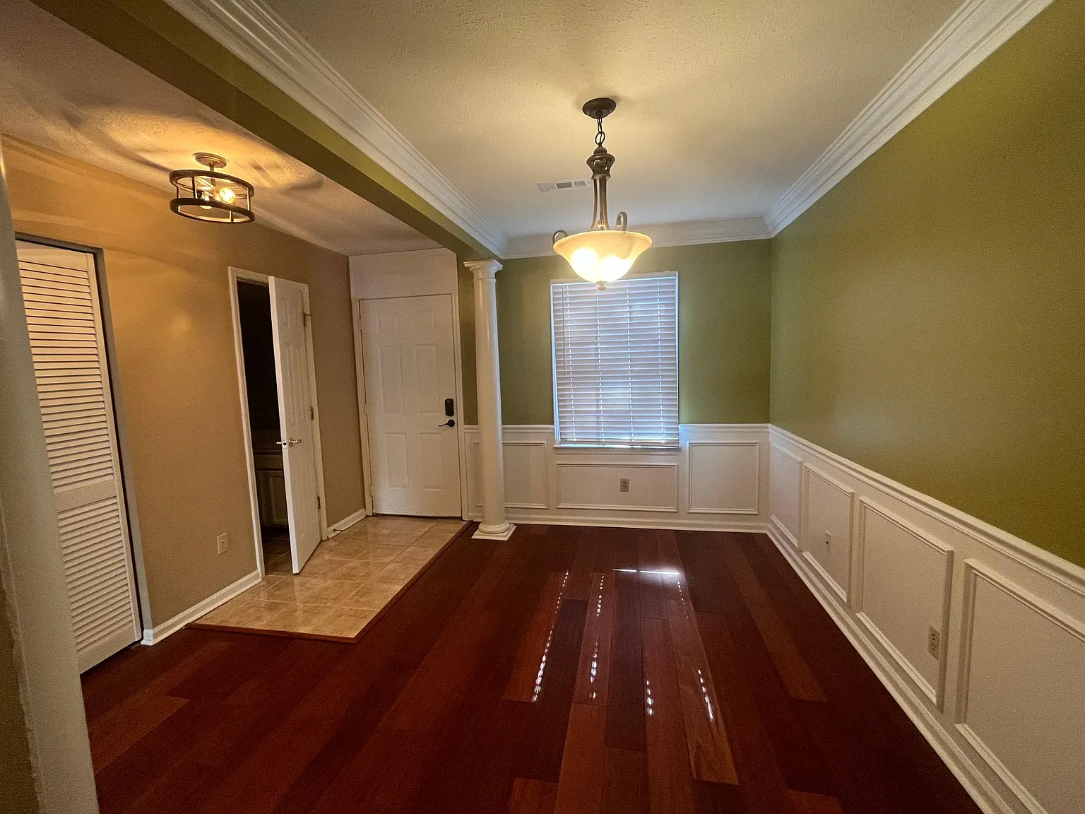 2 bed, 1.5 bath, 1100 sqft, $1,500 — Photo 3