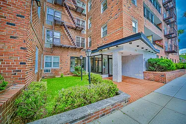 Sold by Maximillion Realty, Inc.