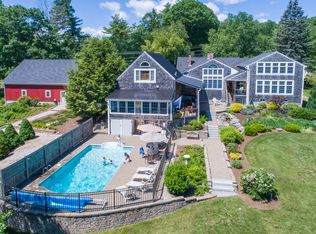 105 Governor Wentworth Hwy, Mirror Lake, NH 03853