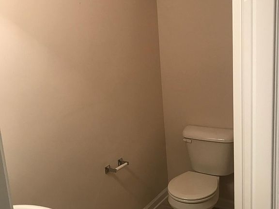 5th image of 554 Writers Way