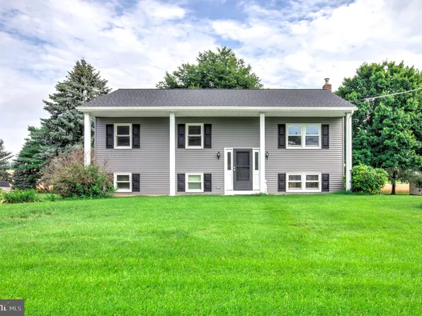 635 W Orange St, Lititz, PA 17543
