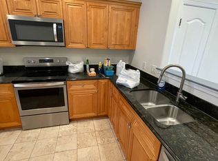 926 Hunley Dr, Virginia Beach, VA 23462