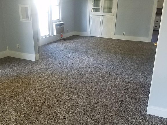 Living/Dining Area