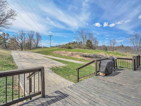 5th image of 109 Oakview Ln