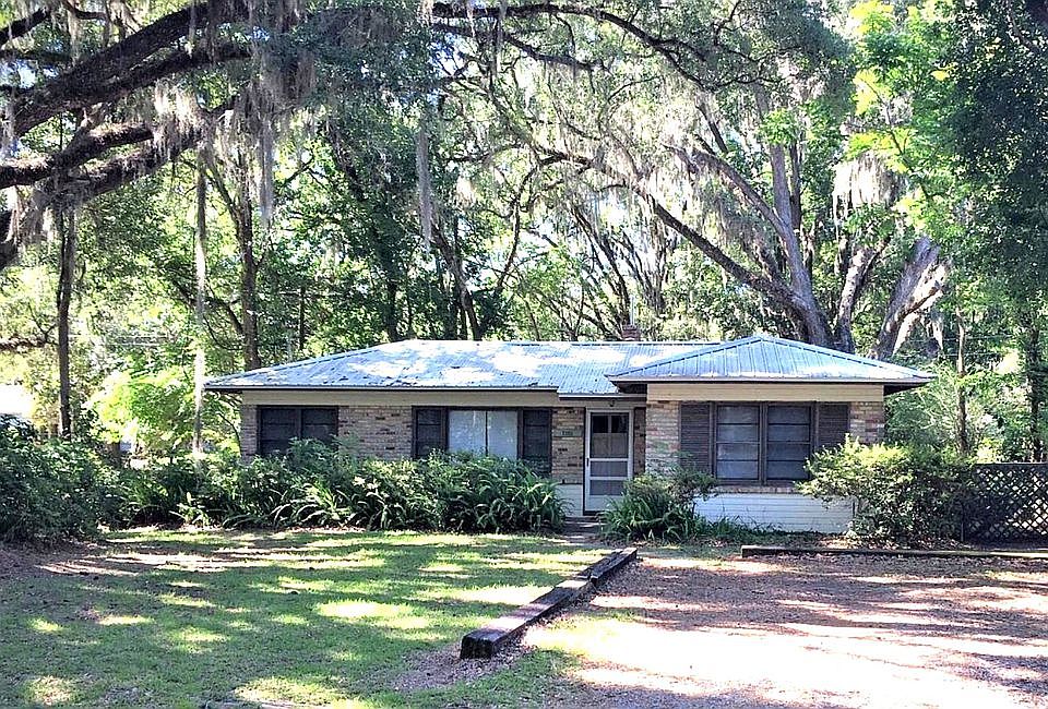1st image of 2703 NW 2nd Ave