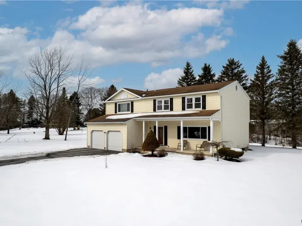 6 Donegal Pl, New Hartford, NY 13413