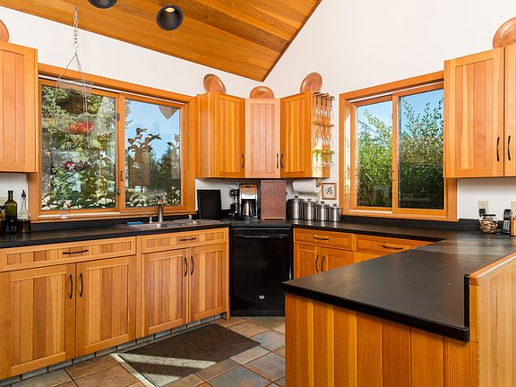 Douglas Fir Cabinets in Kit.