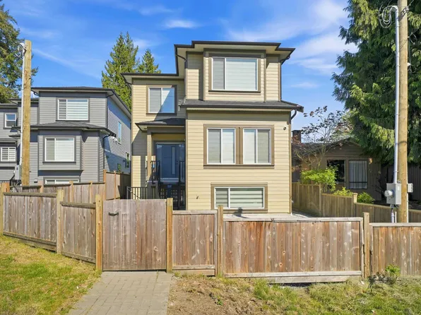 3858 Coast Meridian Rd, Pt Coquitlam, BC V3B 3N4