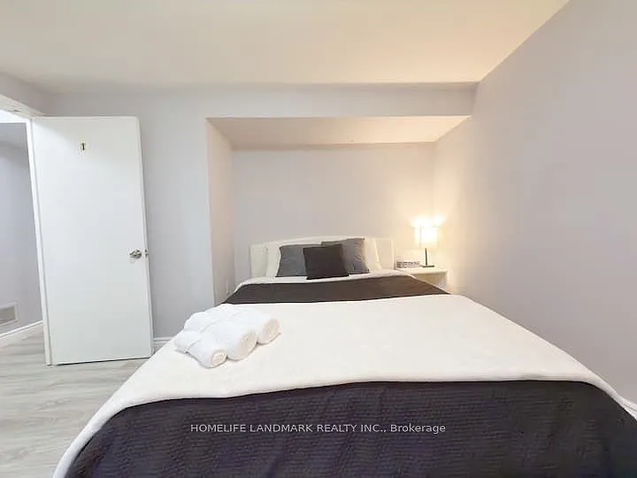 81 United Sq #BASEMENT — Photo 14