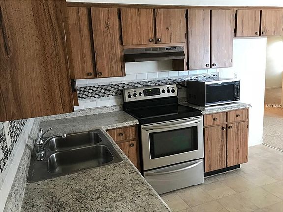 4th image of 3718 W Bay Ave