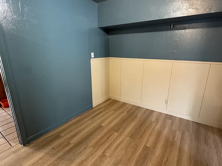 809 Loma St — Photo 15