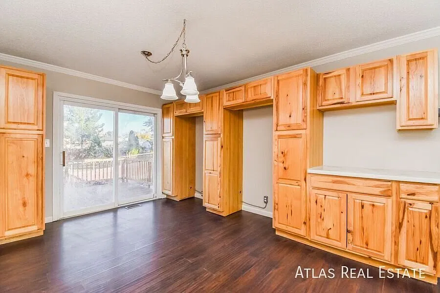 Coming Soon! || Stunning 5 Bed 3 Bath Home With A/C! — Photo 3