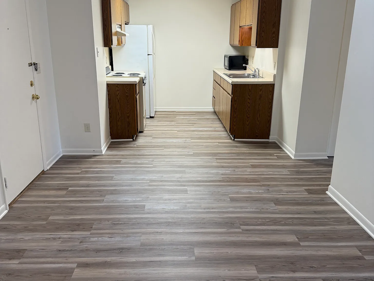 2 bed, $950 — Photo 3