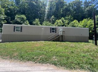 2029 Misty Valley Ln, Milton, WV 25541