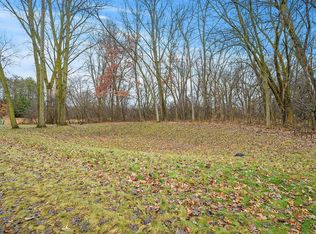 Bevins Ln, Saint Paul, MN 55115