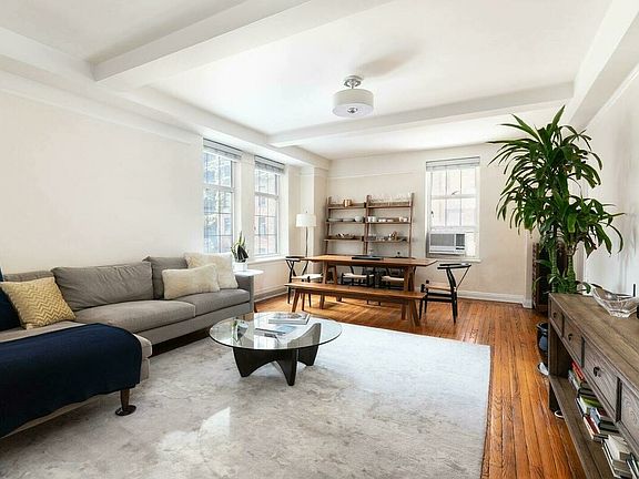 4th image of 470 W 24th St APT 5A