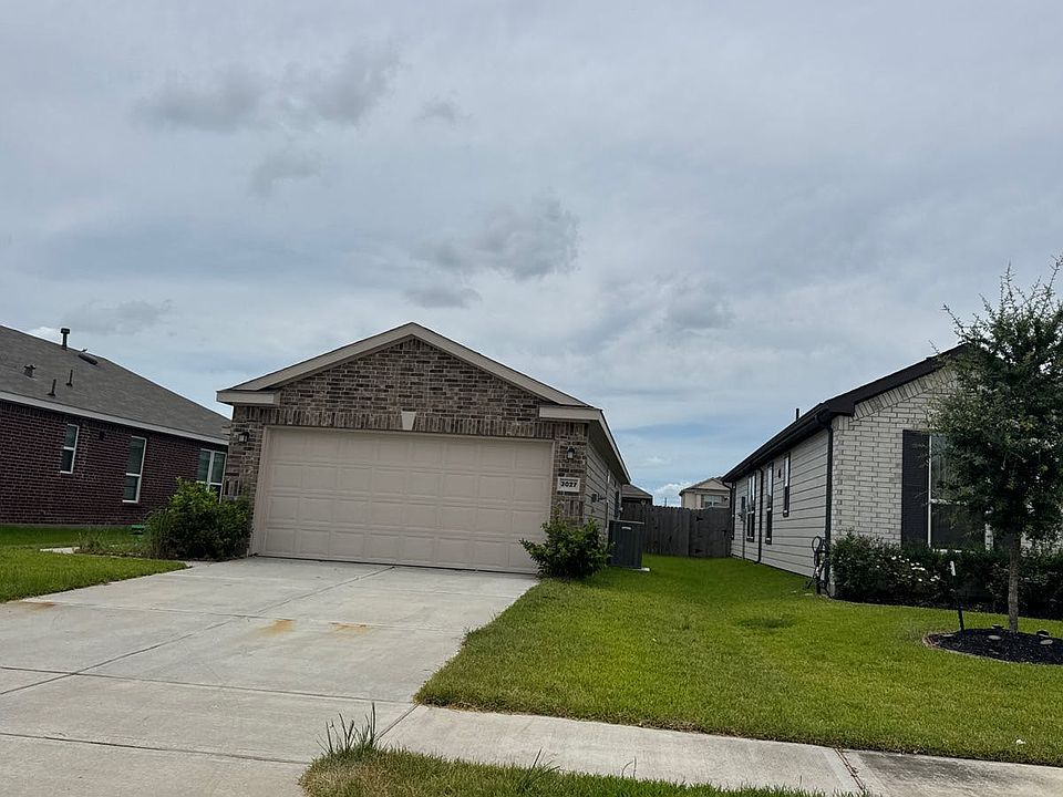 2nd image of 3027 Elassona Ln