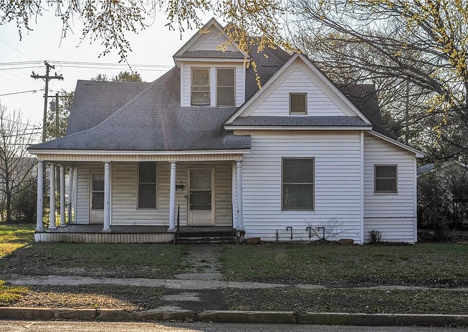 1st image of 330 E University Ave
