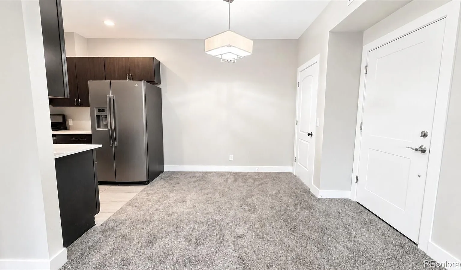 2 bed, 2.0 bath, 920 sqft, $1,800 — Photo 4