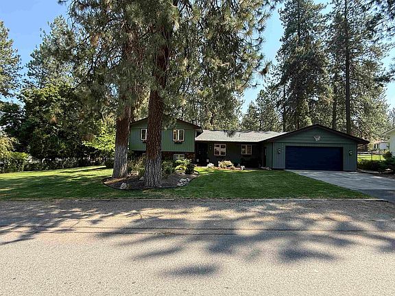 2nd image of 4619 S Raymond Rd