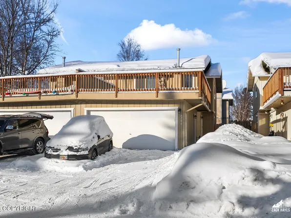 8700 Blackberry St, Anchorage, AK 99502