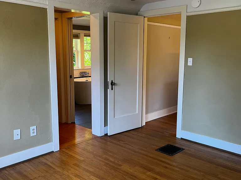 25 N Stafford St — Photo 35