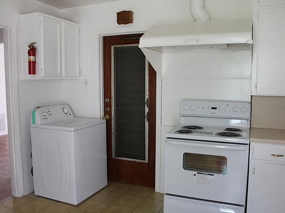 NEW STOVE AND WASHER