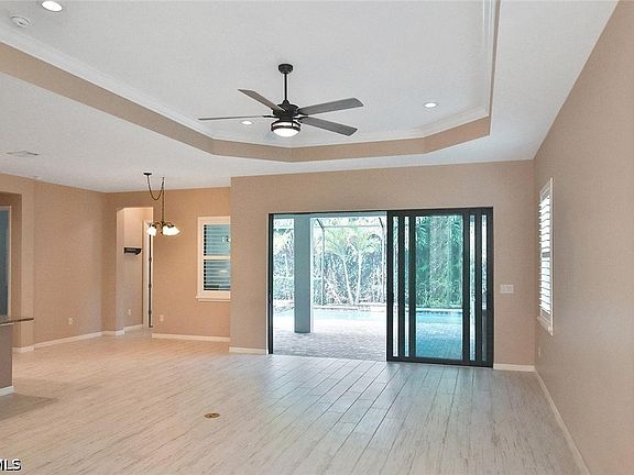 4th image of 8352 Preserve Point Dr