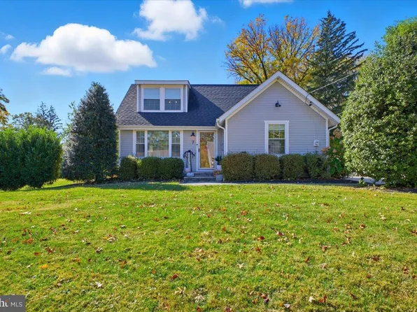 7 Hinckle Ave, Ewing, NJ 08628