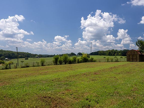 3rd image of 281 County Road 260